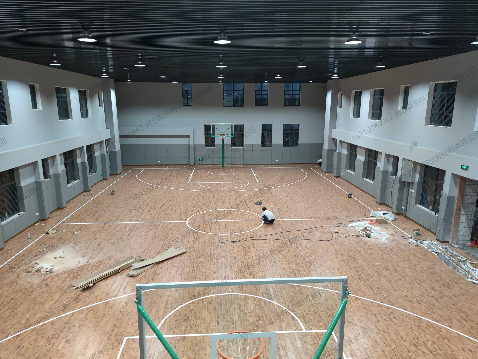 重庆江北区324军医院500平方米枫桦木C级单龙骨运动木地板案例 - 第 5 张