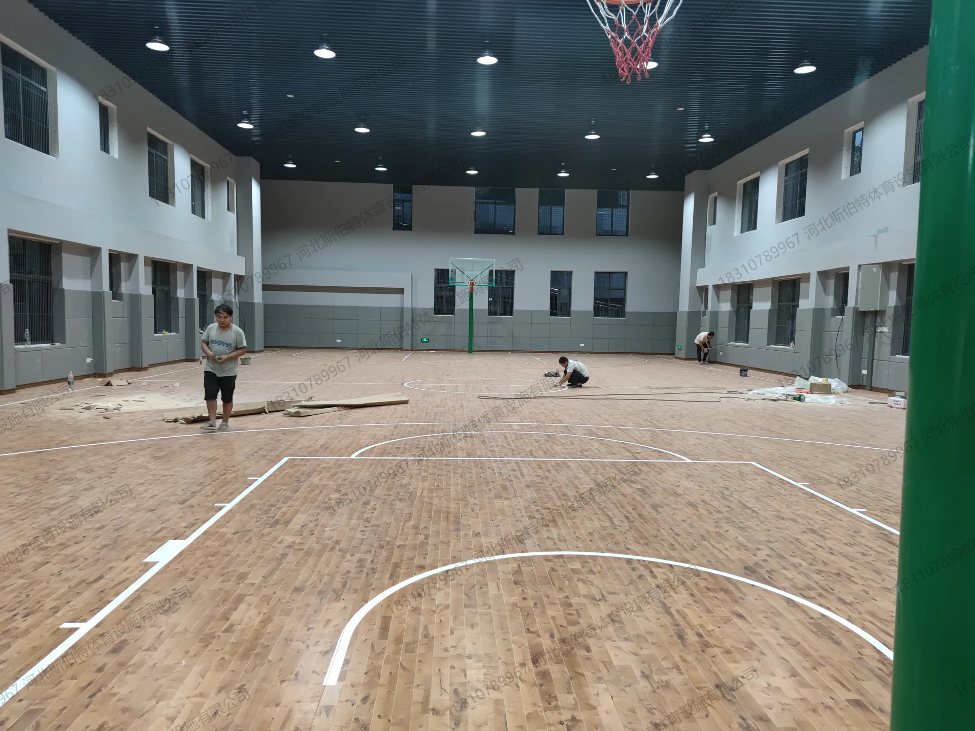 重庆江北区324军医院500平方米枫桦木C级单龙骨运动木地板案例 - 第 6 张