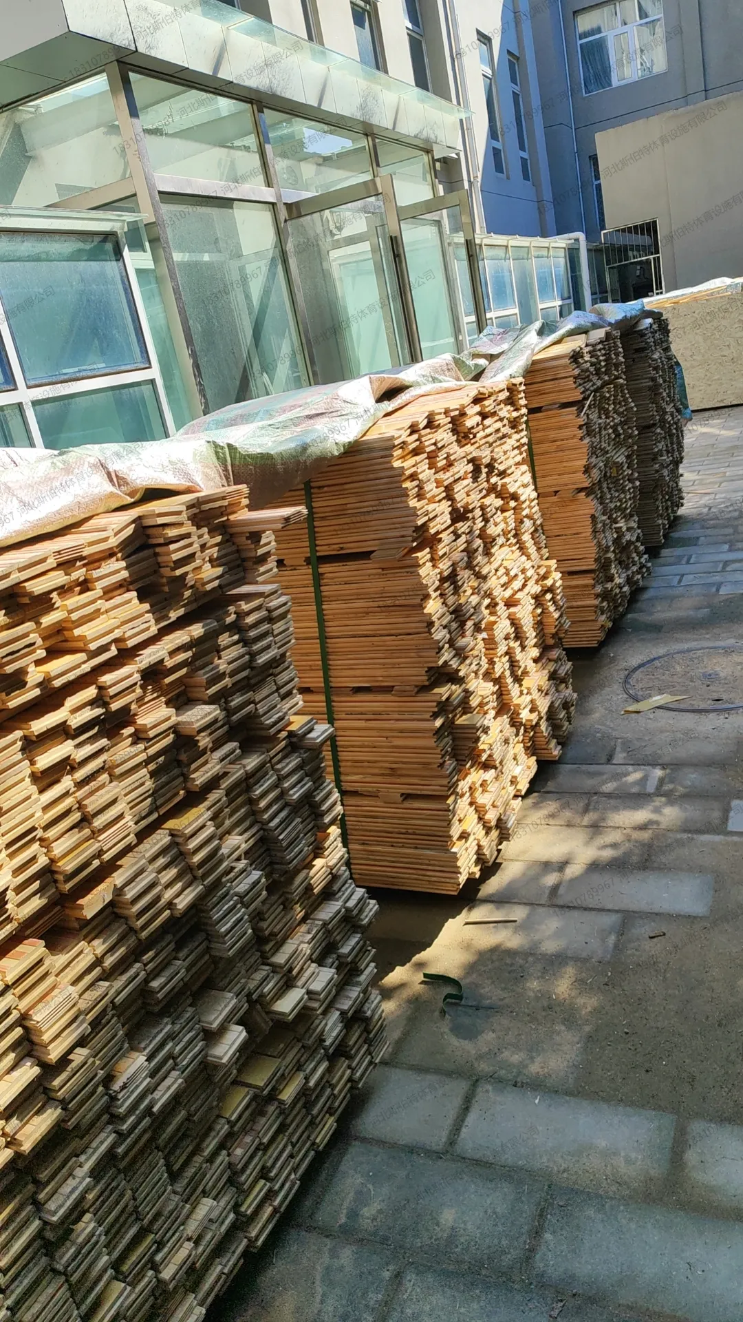 门头沟外国语学校运动木地板案例：二手枫桦木A级双层龙骨拆除安装工程 - 第 8 张