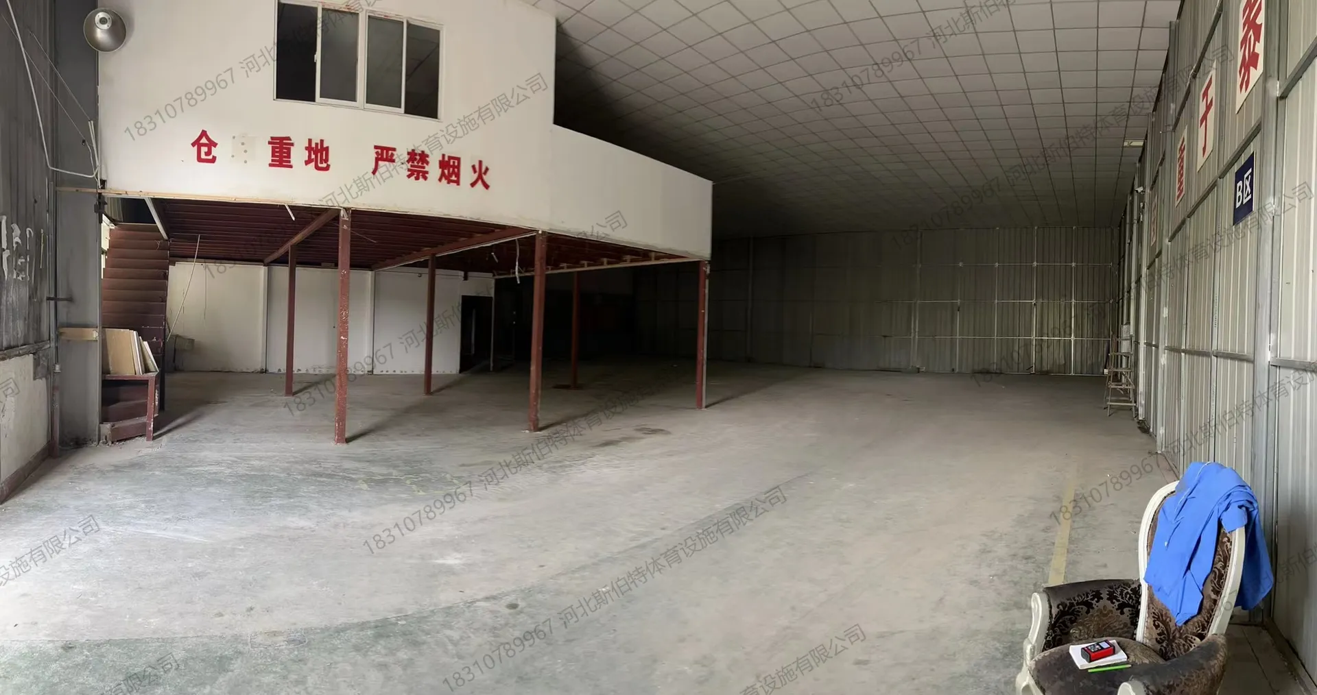 施工过程：面板铺装阶段，枫桦木C级板铺设